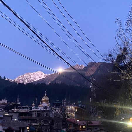 The Prasher Lodge Mall Road Manali 외부 사진