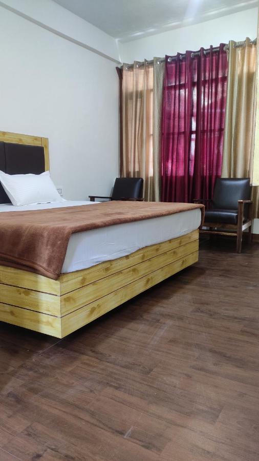 The Prasher Lodge Mall Road Manali 외부 사진