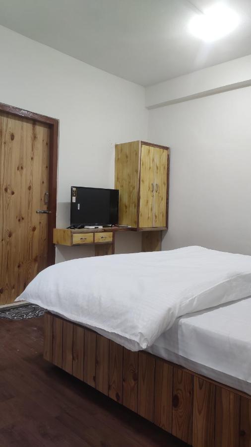 The Prasher Lodge Mall Road Manali 외부 사진