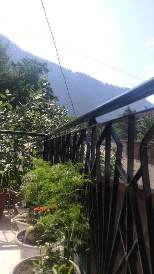 The Prasher Lodge Mall Road Manali 외부 사진