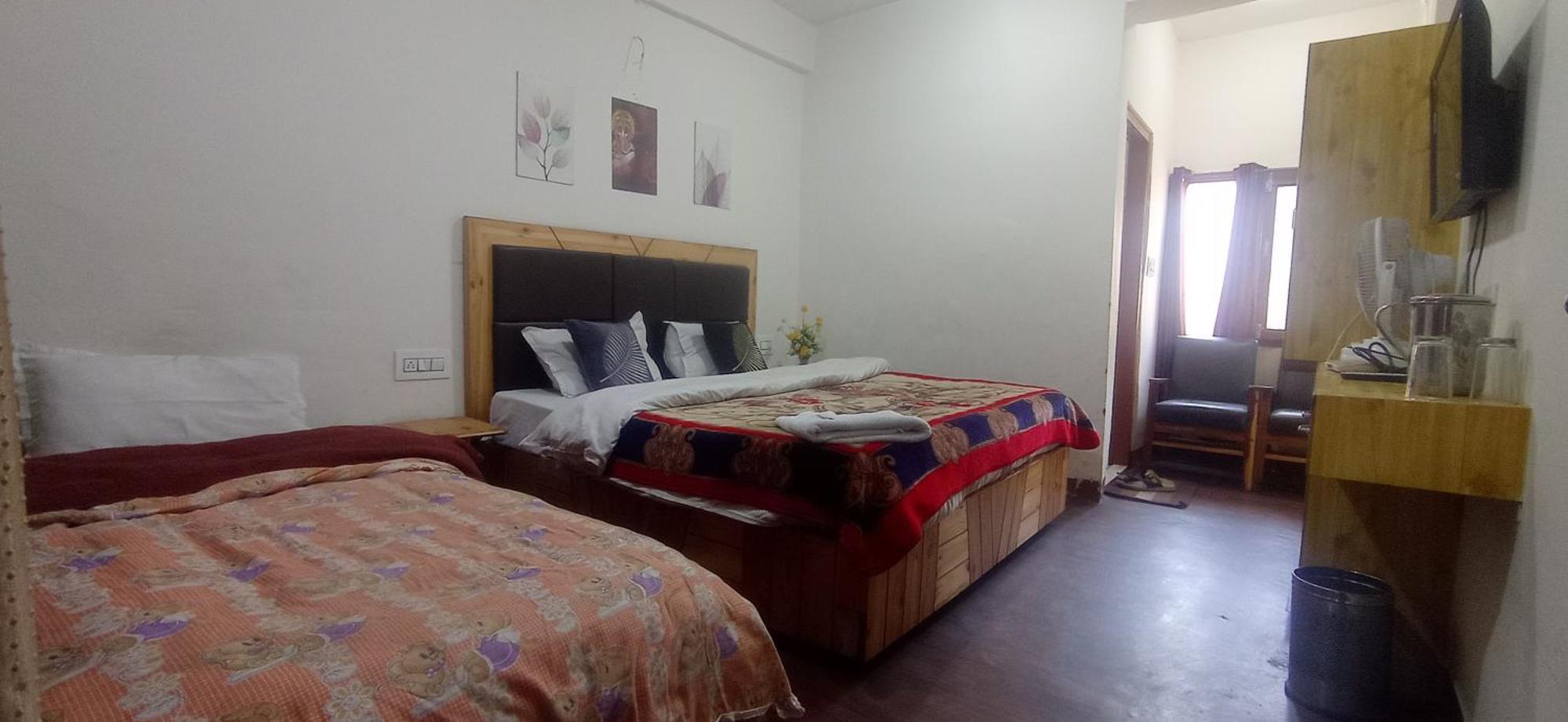 The Prasher Lodge Mall Road Manali 외부 사진